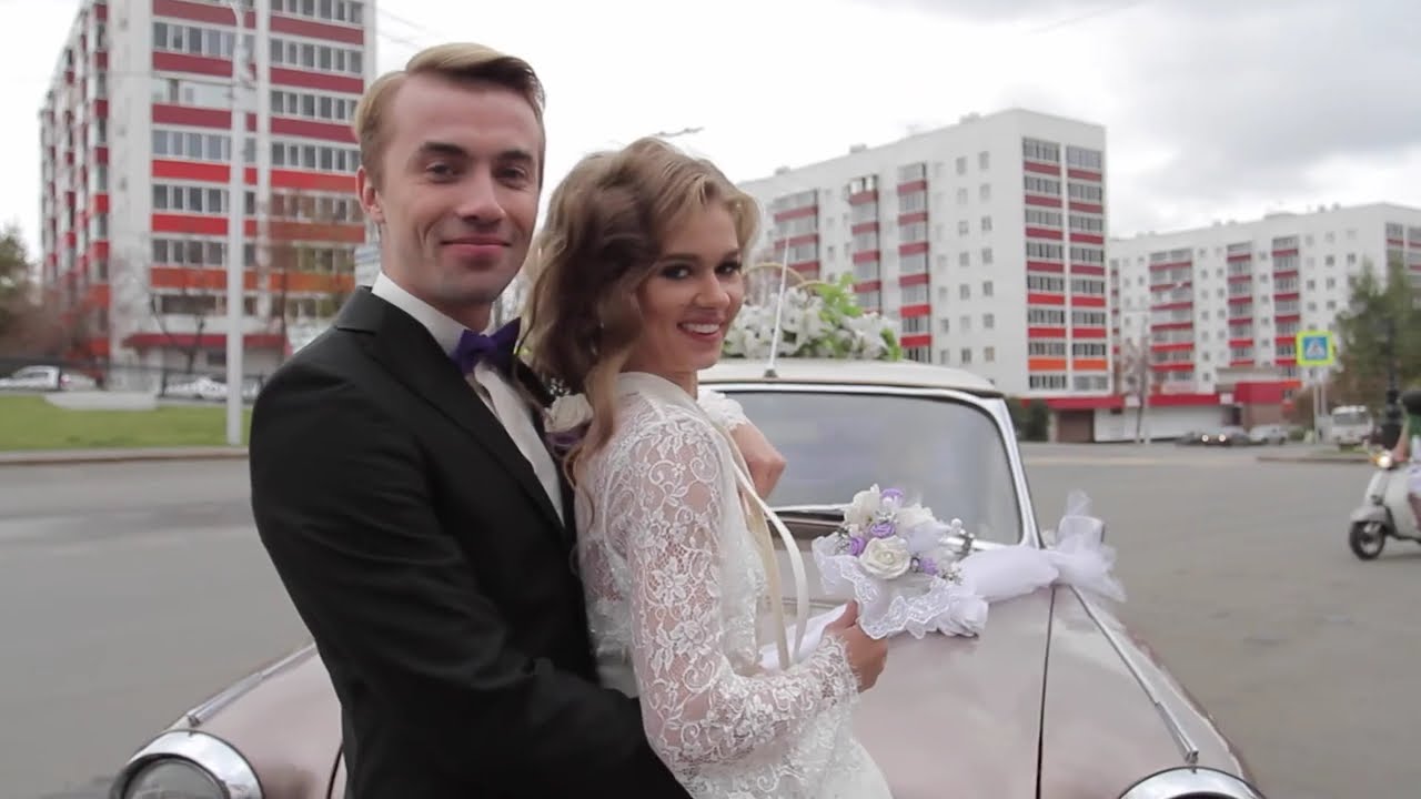 Funny Wedding Fails Caught on Camera