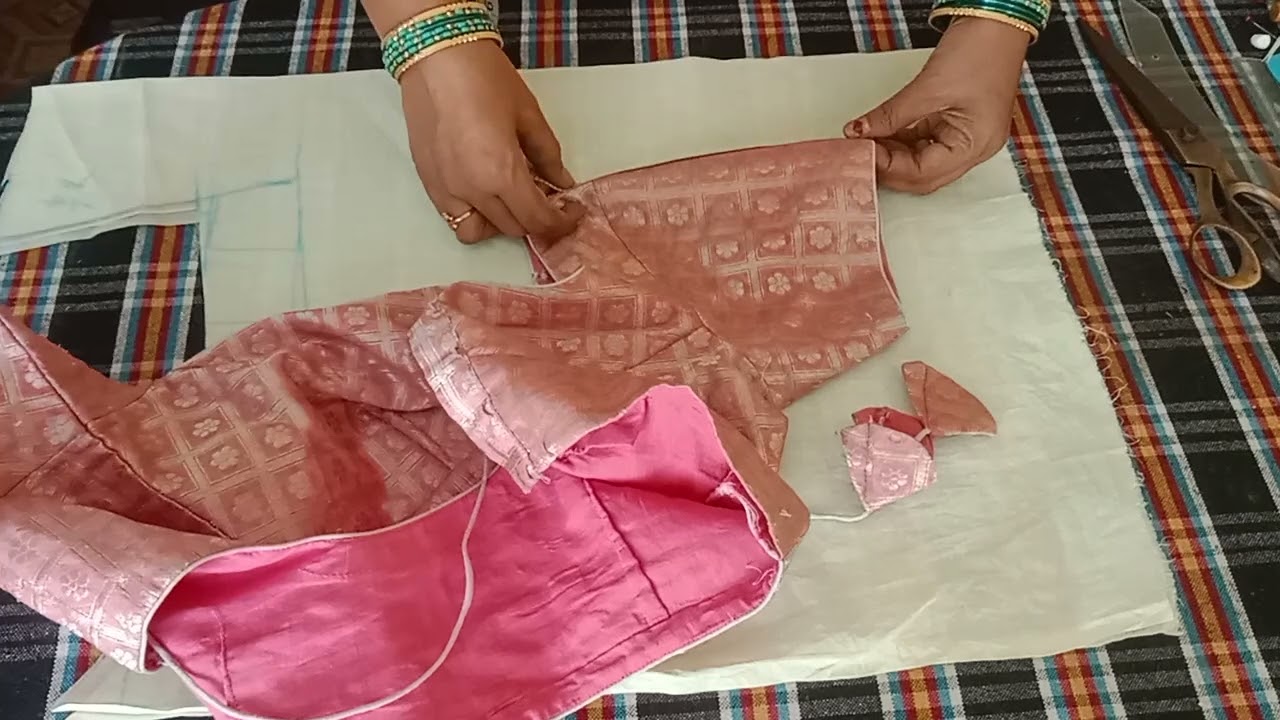 హై నెక్ బ్లౌజ్ స్టైల్: ముందటి భాగం ఎలా కత్తిరించాలి? ✂️ వీడియో టిప్స్!