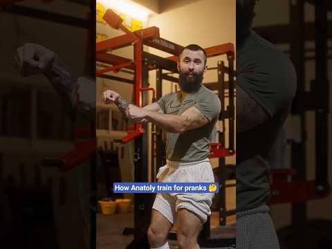 How Anatoly train for pranks ?          #workout
