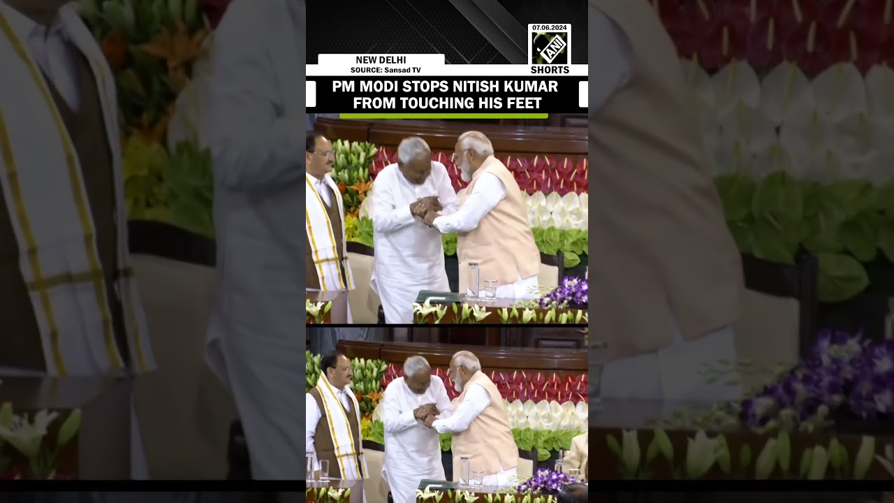 PM Modi stops Nitish Kumar from touching his feet to take blessing