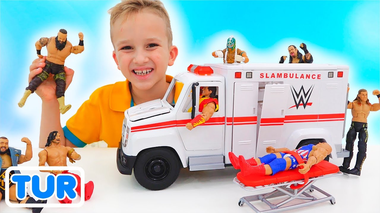 Vlad ve Niki WWE Çarpma Aracıyla Oynuyor 🧸