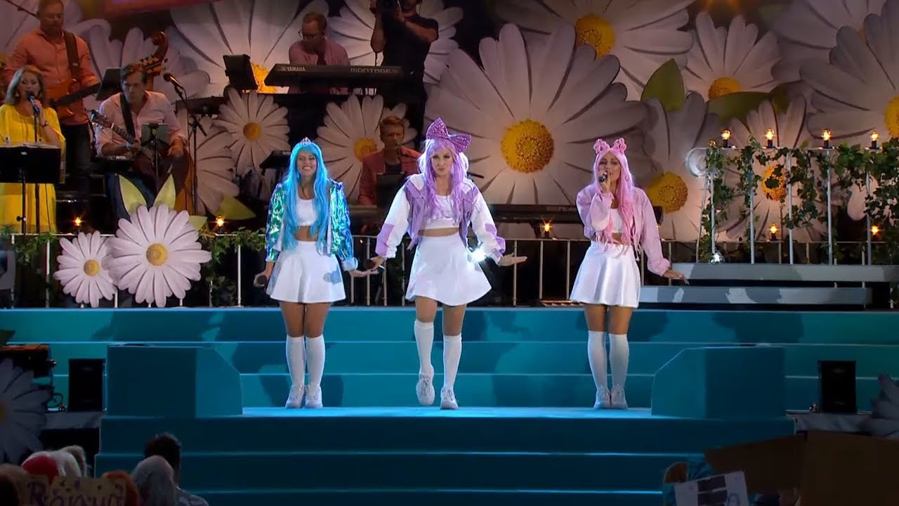 Dolly Style Performs 'Bye Bye Bby Boo' at Lotta på Liseberg 2018 🎤