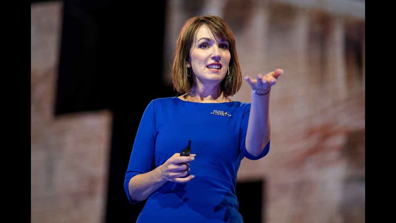 Tina Descovich at Western Conservative Summit 2023 🎙️