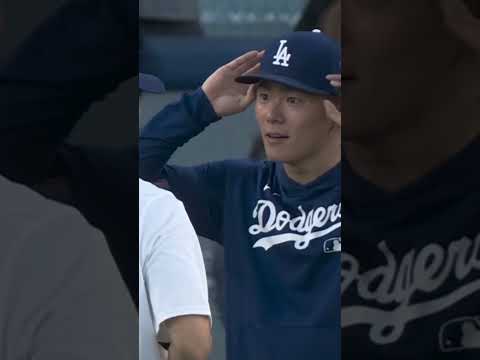 V from BTS threw out the first pitch at Dodger Stadium! 💪