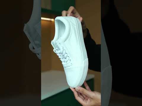 Classic never fails, this Vans Old Skool sneakers you can’t skip!