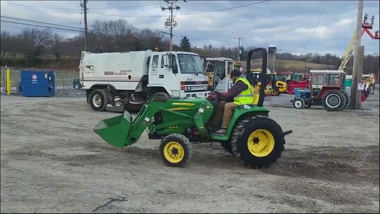 2017 John Deere 3025E for Sale 🚜