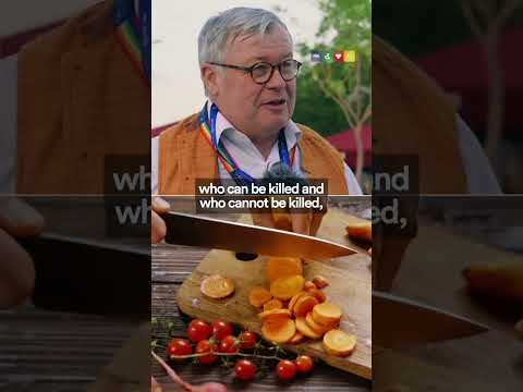 "Plants Are Living!" Oxford Professor Debate