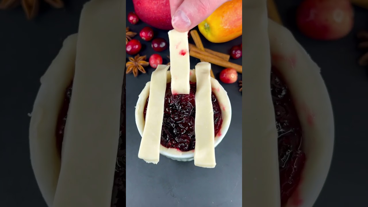 Simple Mini Cranberry Pie Recipe 🍒