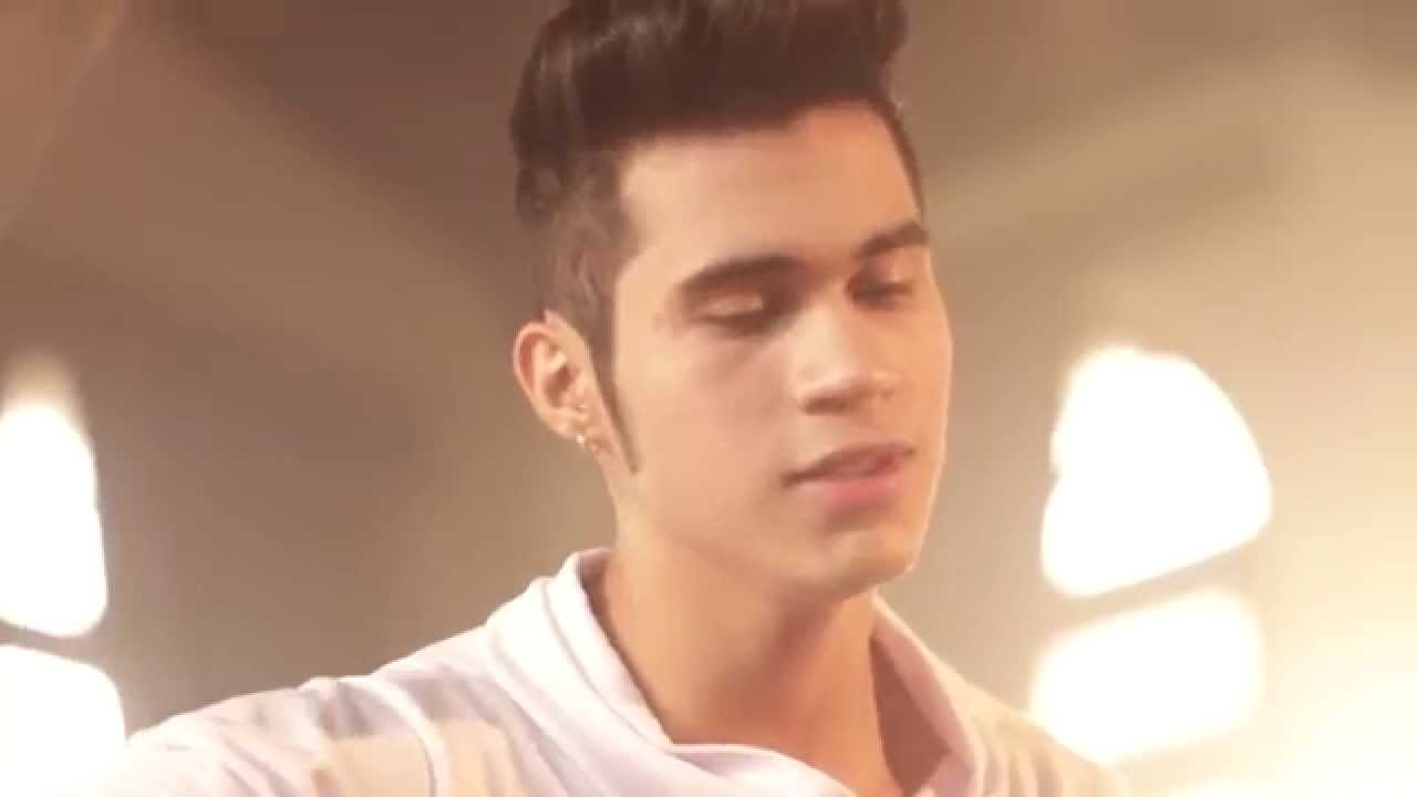 Japiaguar (Fabiani) - Amor a Primera Vista 🎶