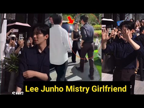 Lee Junho Spotted with his mistry Girlfriend After Berlitz Boutique Opening at Shanghai