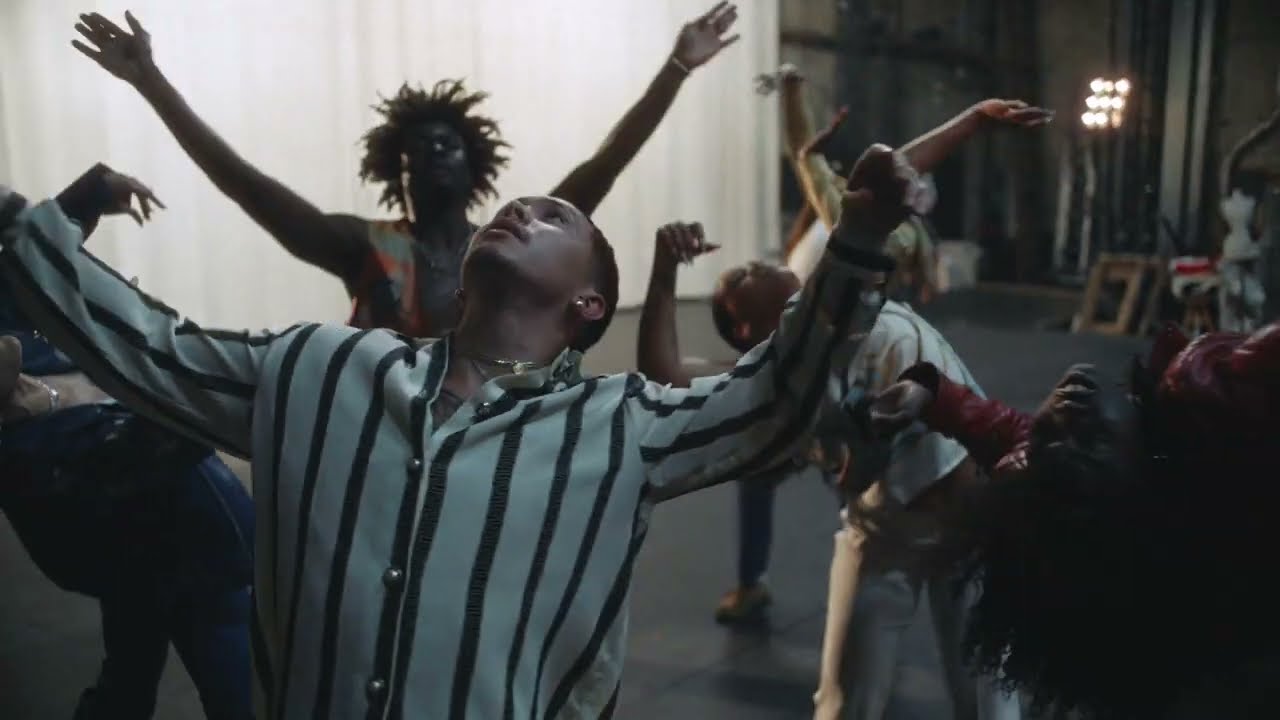 Jungle - Dominoes 🎶 | Official Music Video & Tour Tickets