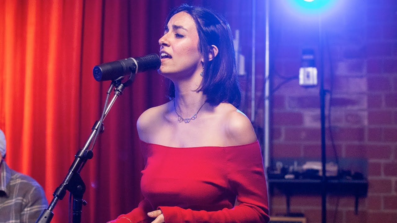 Party in the U.S.A. | Miley Cyrus ft. Sophie Marks 🎶