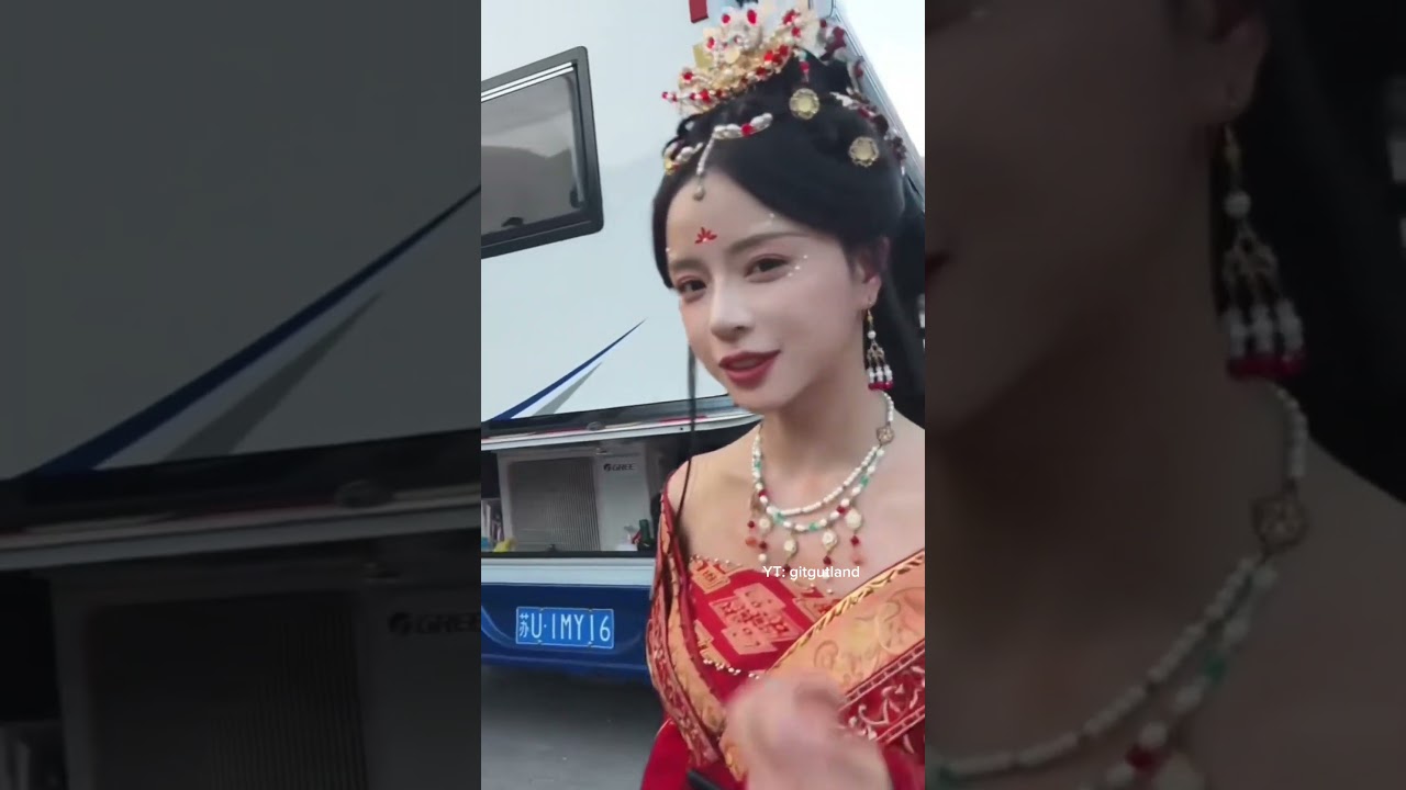 Zhao Muyan's Drama Costume with Zheng Feng 🎬