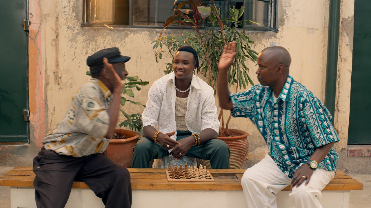 Ross Kana - MAMi (Official Music Video) 🎶