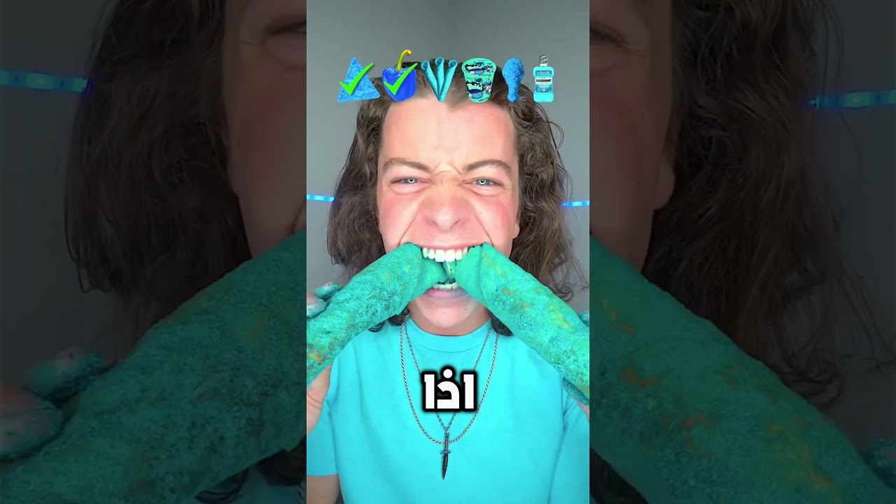 24 ساعة ليأكل كل شيء أزرق في منزله! 😱