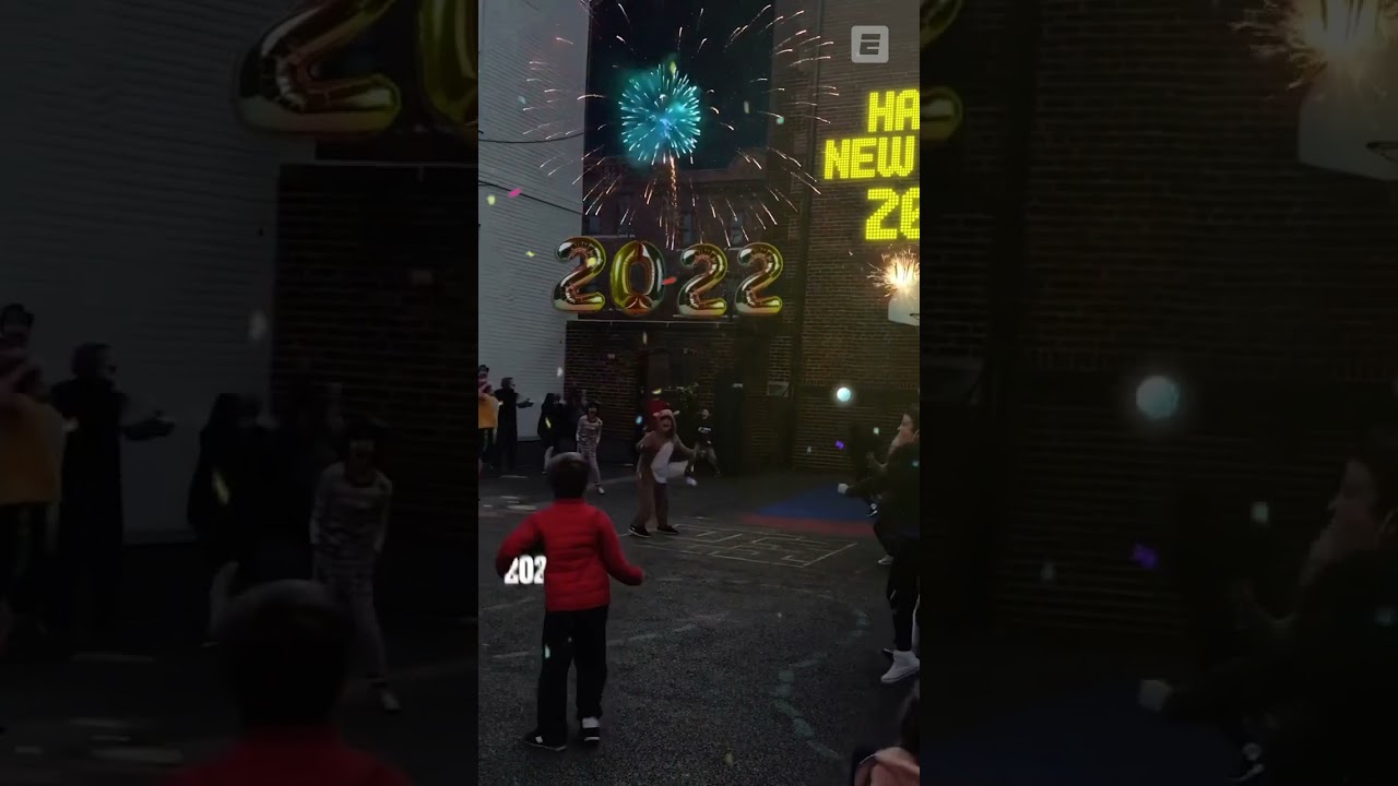 Happy New Year 2022 🎉 #shorts