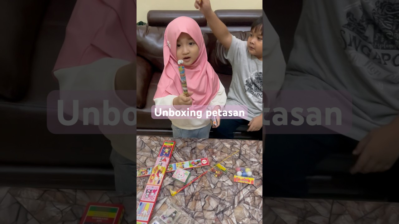 Raisya Unboxing Petasan & Kembang Api Kuromi 🎆