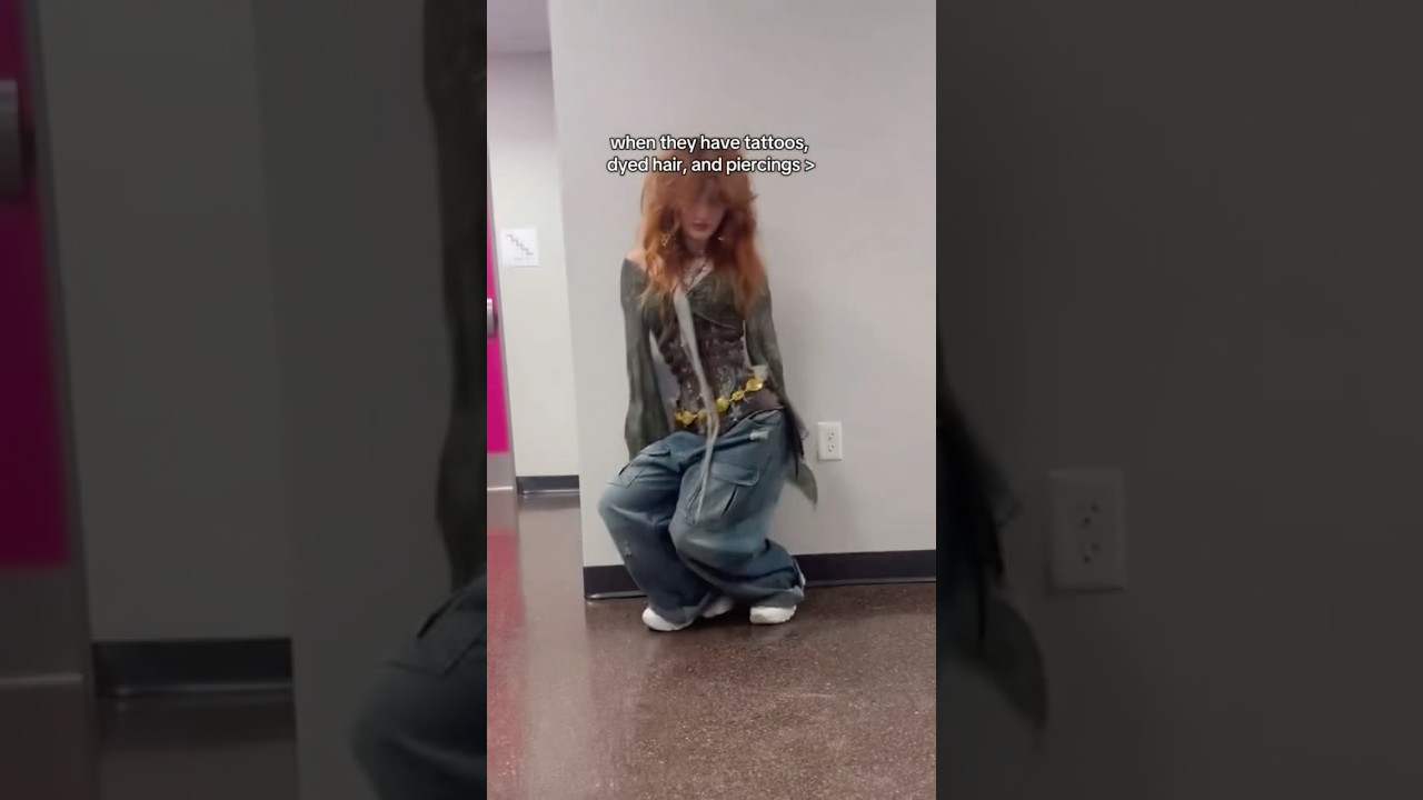 Grunge Style with Tattoos, Piercings & Dyed Hair 🎸