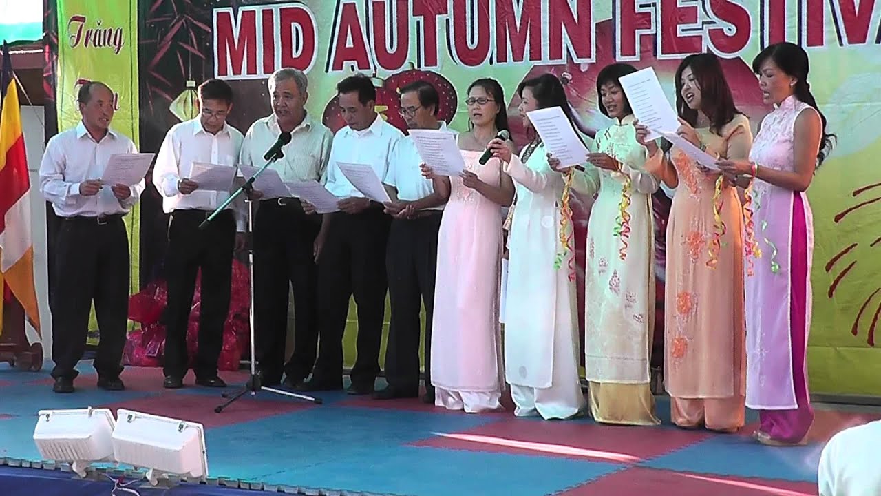 Loi Ve Xom Nho - Hop Ca by Canh Nhan Trang 🌕