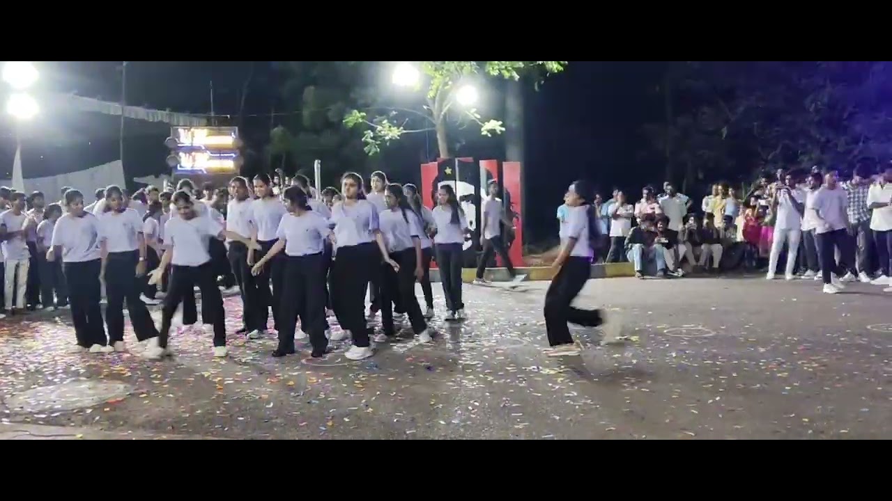 JNTUH-UCEJ🥰||IT FLASHMOB🔥||2K25||JNTU KONDAGATTU