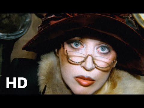 Алла Пугачёва - Мал-помалу (Official HD Video)