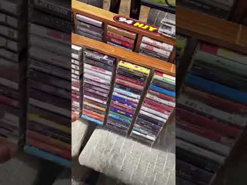 Vintage Cassettes HOLY GRAIL at a Yard Sale❗️ #reselling #yardsales