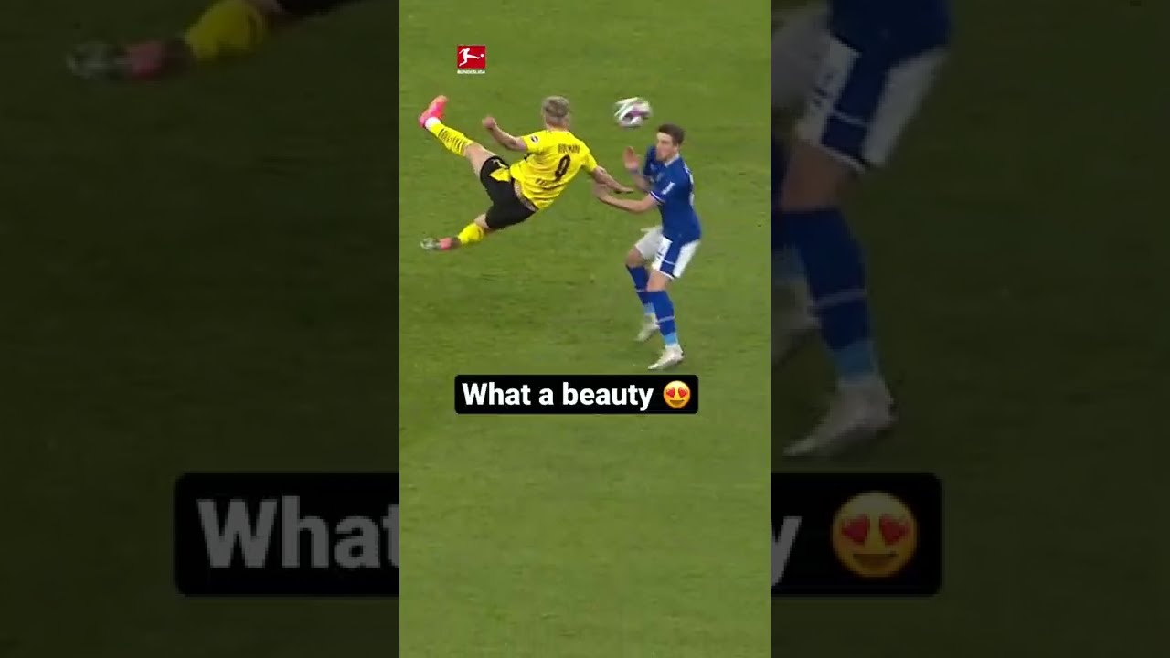 Haaland's 🔥 Best Goal for Borussia Dortmund? Watch the Epic Moment!
