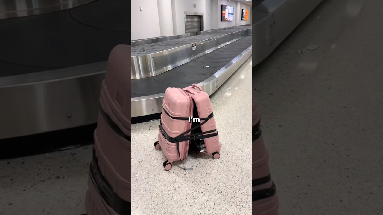 This carry on backpack saved me millions😍 #travel #travelhacks #luggage