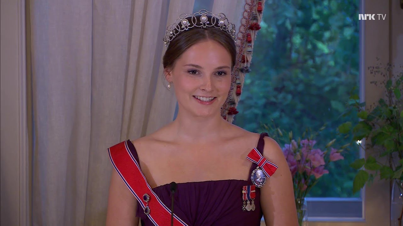Royal Celebration: Princess Ingrid Alexandra Turns 18 with a Grand Banquet π