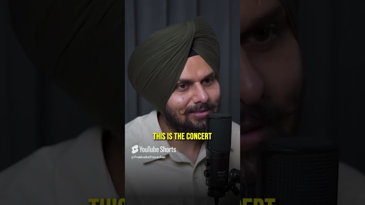 Nusrat Fateh Ali Khan Outshines Modern Singers 🎶