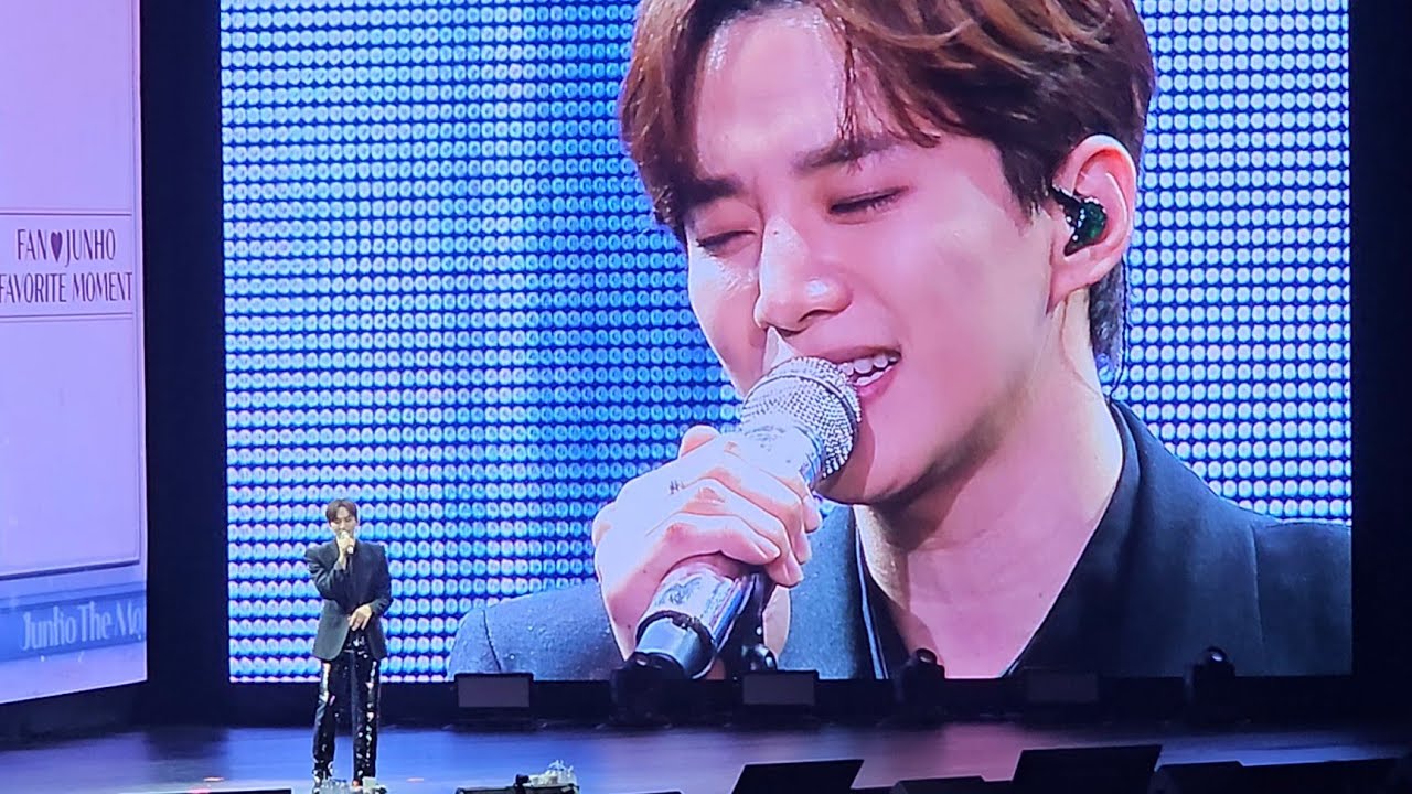 Lee Jun Ho Dazzles Fans with Tagalog Song 'Imahe' at Manila Fan Meet 2023 🎤
