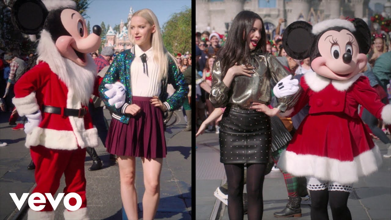 Jolly to the Core: Descendants Holiday 🎄