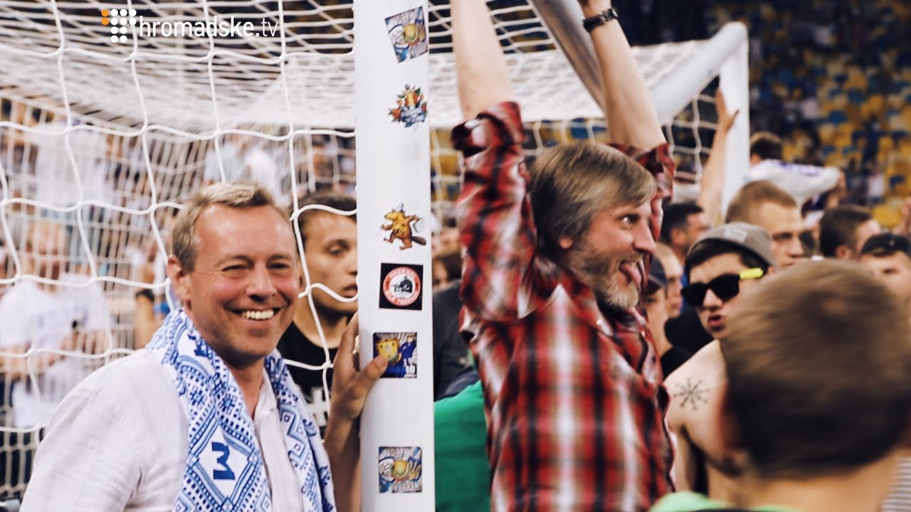 Як фани «Динамо» ворота ламали. Епічний фінал