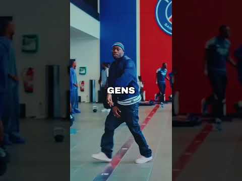 Tiakola annonce son album dans l’album de la mano 🤣