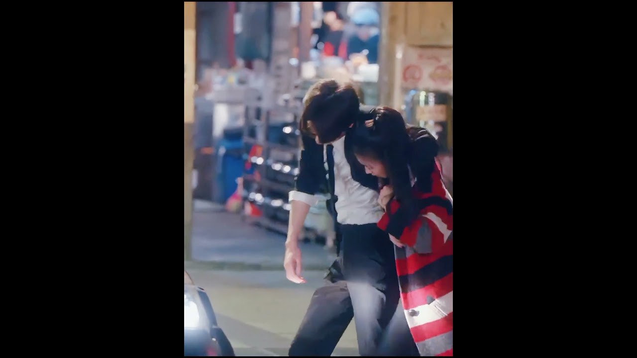 He's Drunk! | Derailment | YOUKU Shorts 😜