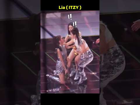 BTS and other Idols falling On/Off Stage !!đ±đ±đ±#jin #jimin #bts #nct #kpop #shorts #shortsvideo