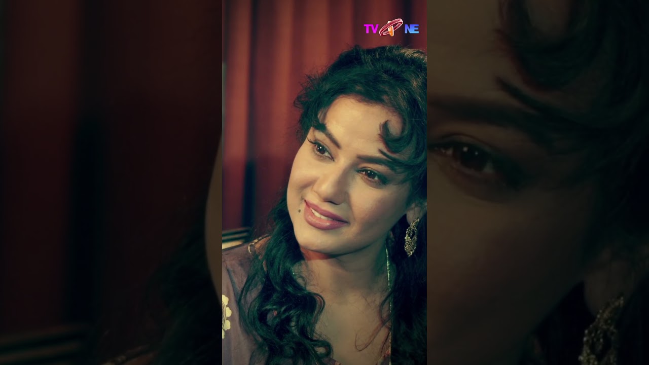 Ayesha Gul as Sitara in Jadugar To Tum Ho on TV One