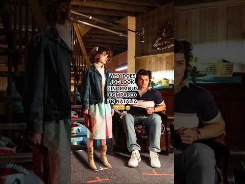 Is Natalia really this short?? #strangerthings #steveharrington #nancywheeler #joekeery #nataliadyer