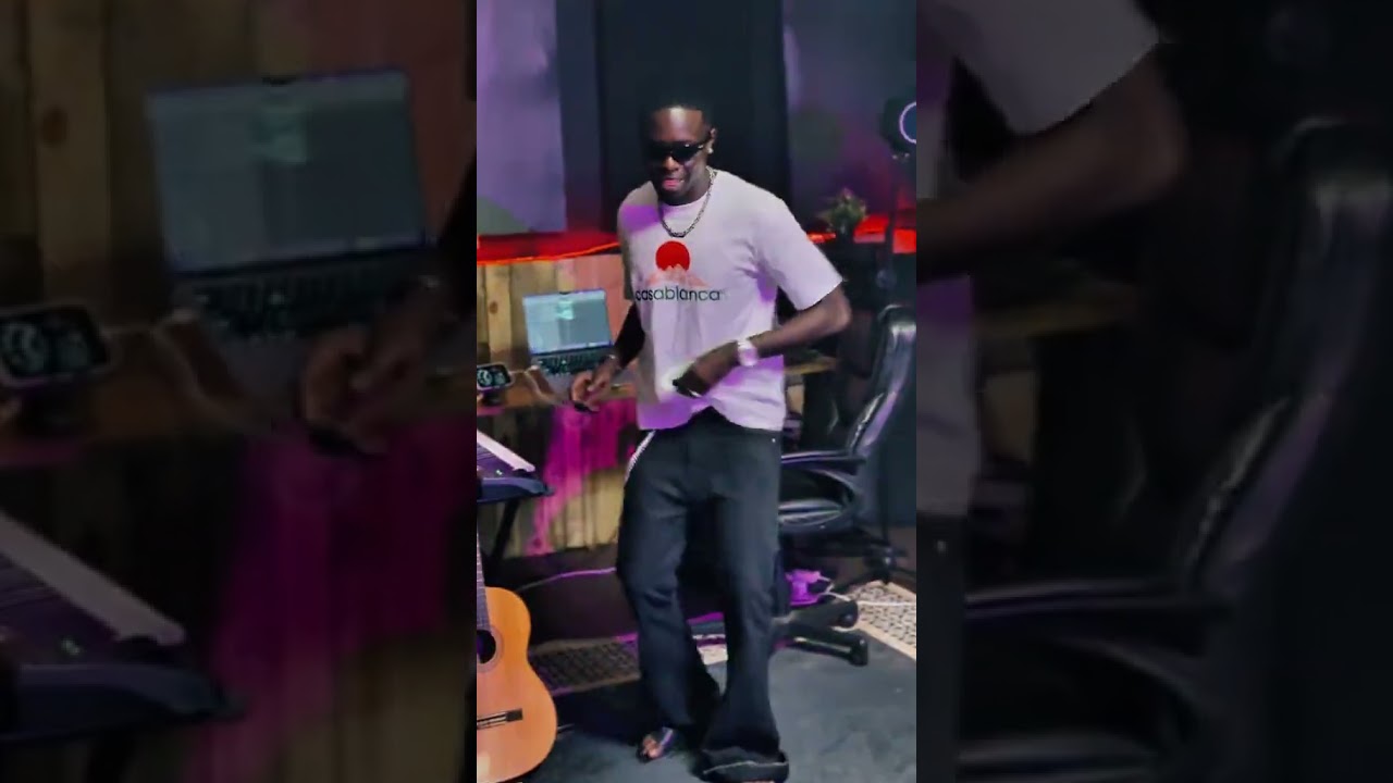 Dip Doundou Giss Gets Ngaaka Blindé Dancing with His Hit Song 🎶