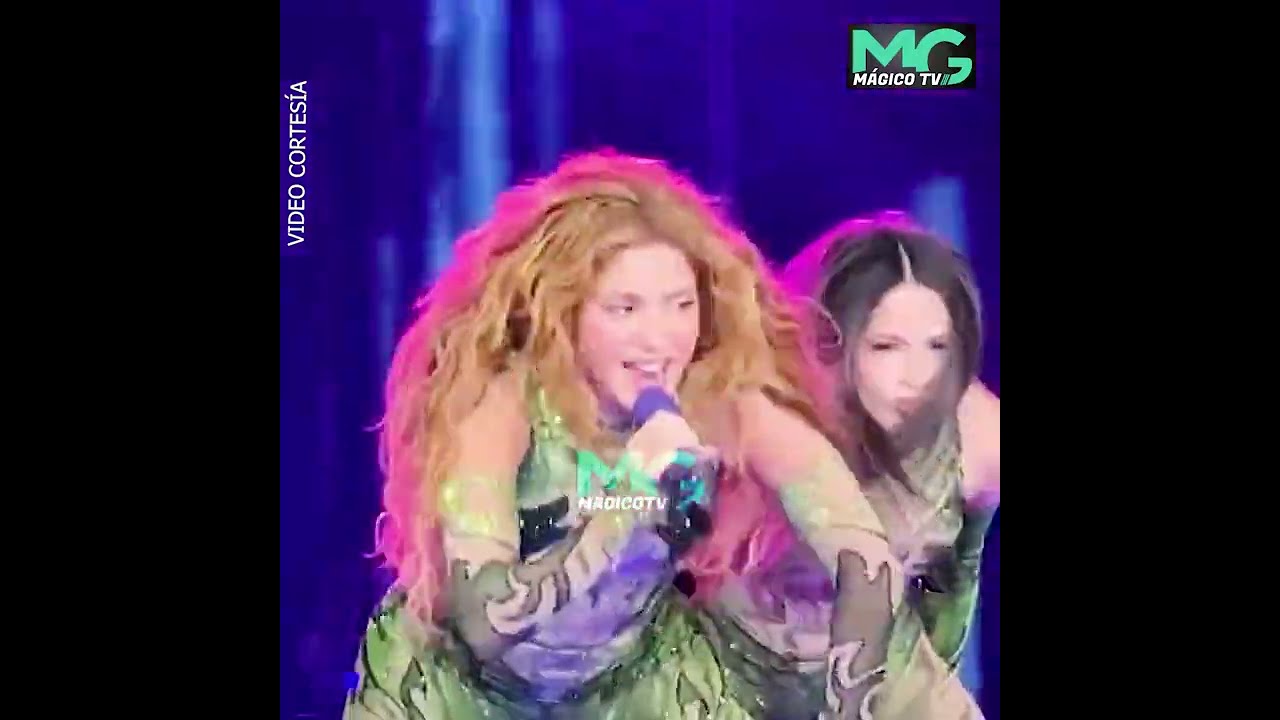 Shakira's Concert in El Salvador Draws Fans 🌎