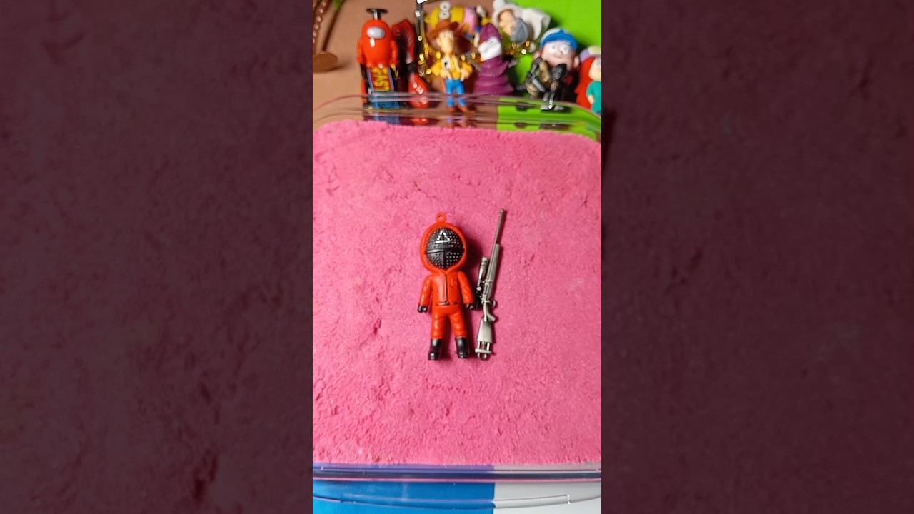 Squid Game Metal Casting Security Guard 🎭