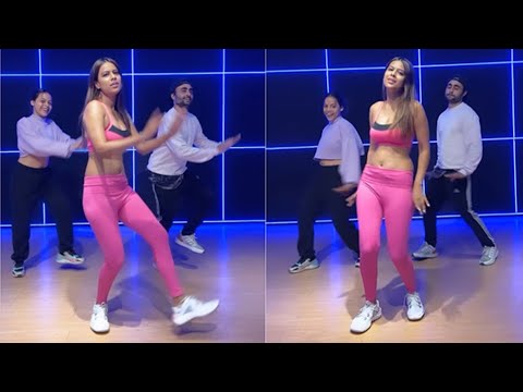Nia Sharma Energetic Dance Moves On Haryanvi Song #NiSharma #Dance #Reels #Shorts