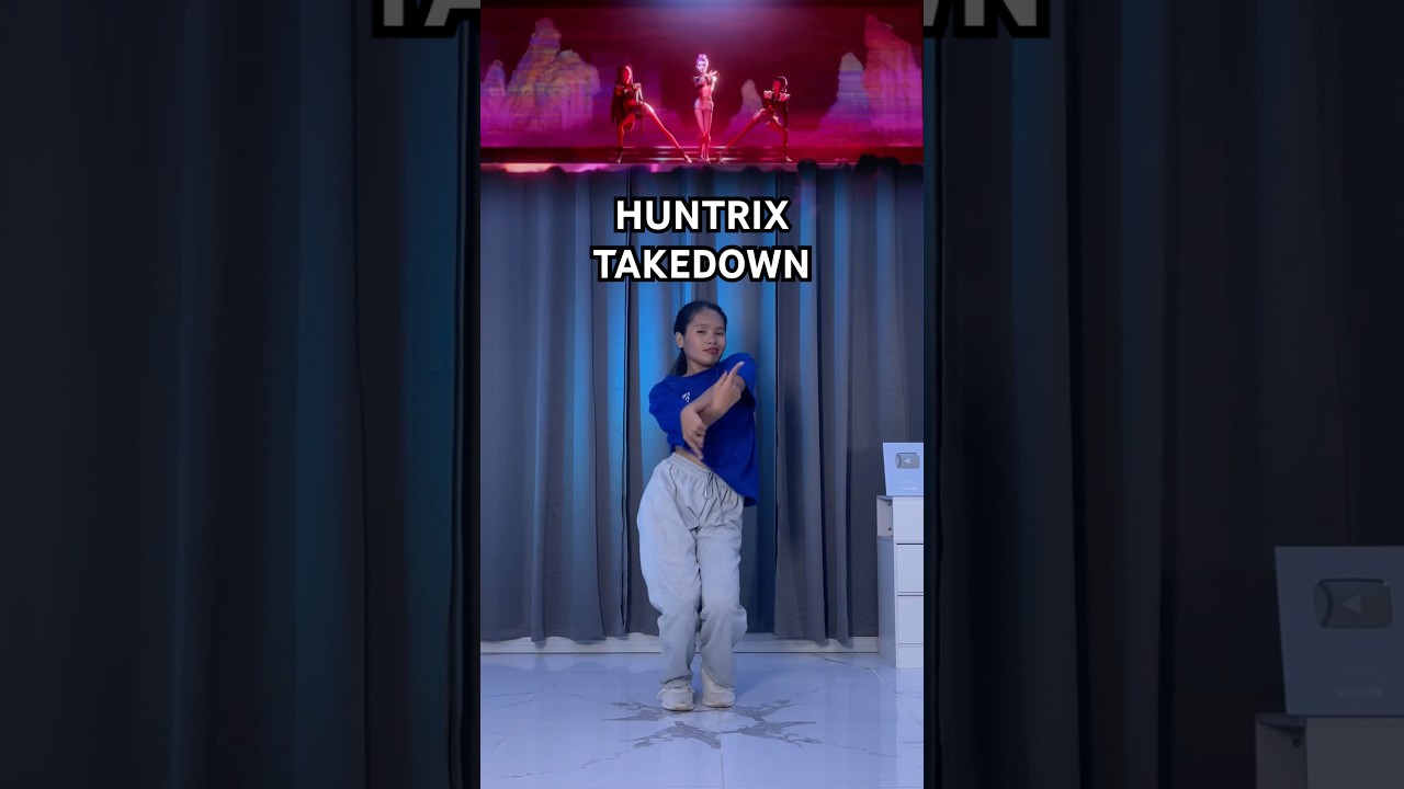 HUNTRIX Takedown Dance Cover | Kpop Demon Hunters Side by Side 🎶