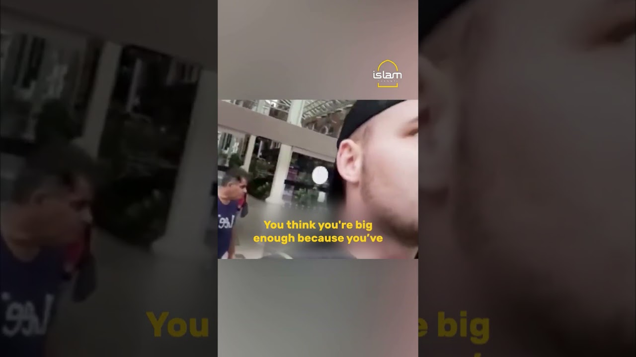British Man Confronts Racist Attack on Muslim Family 🚶‍♂️