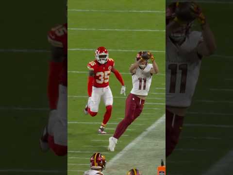 🤌 Luke McCaffrey with a sweet TOE TAP catch on the sideline! #Washington #Commanders