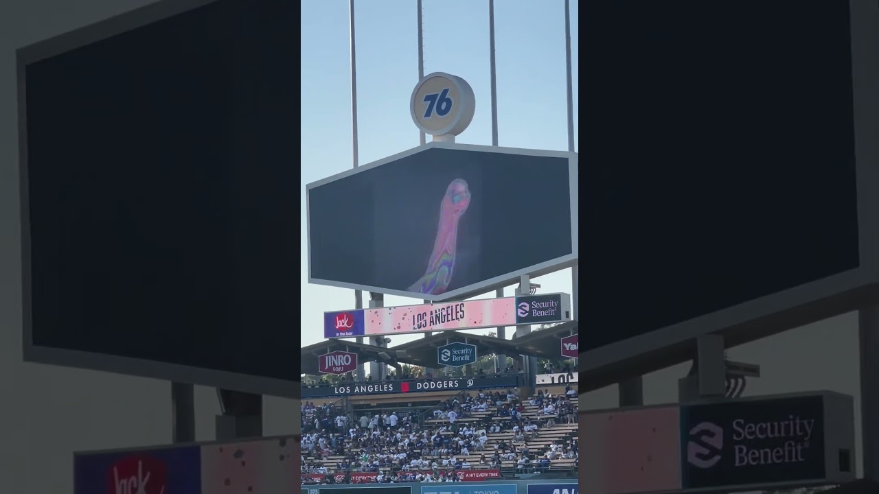 Experience the Excitement at Dodgers Stadium ⚾