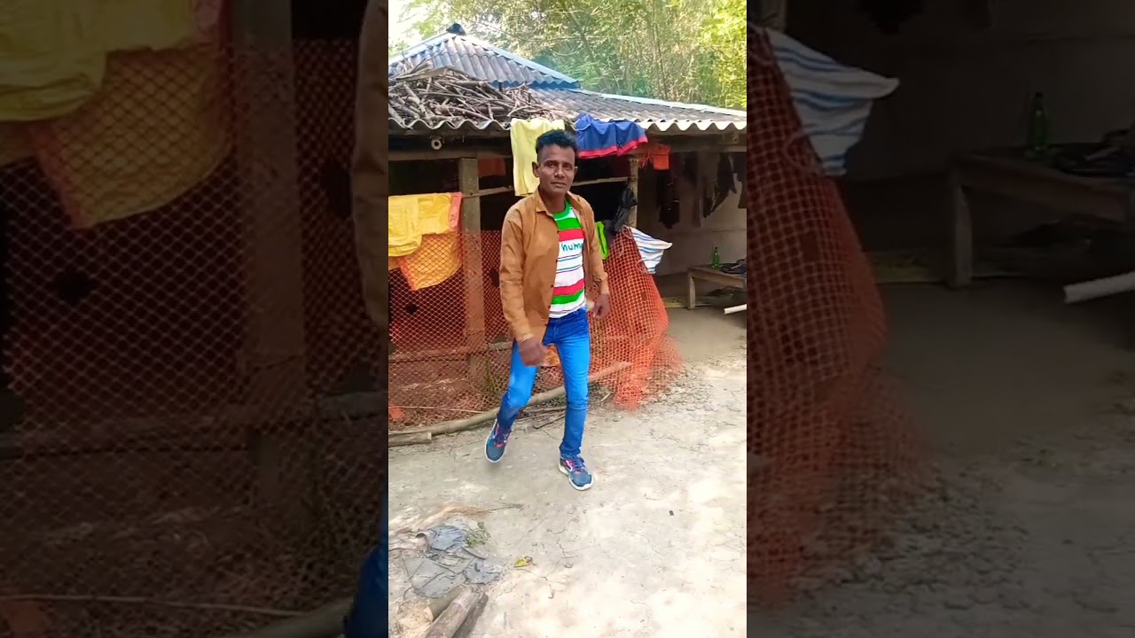 Ladki Akeli Tu Bhi Akela 🎶 Hindi Short Song & Dance | Bollywood Hit