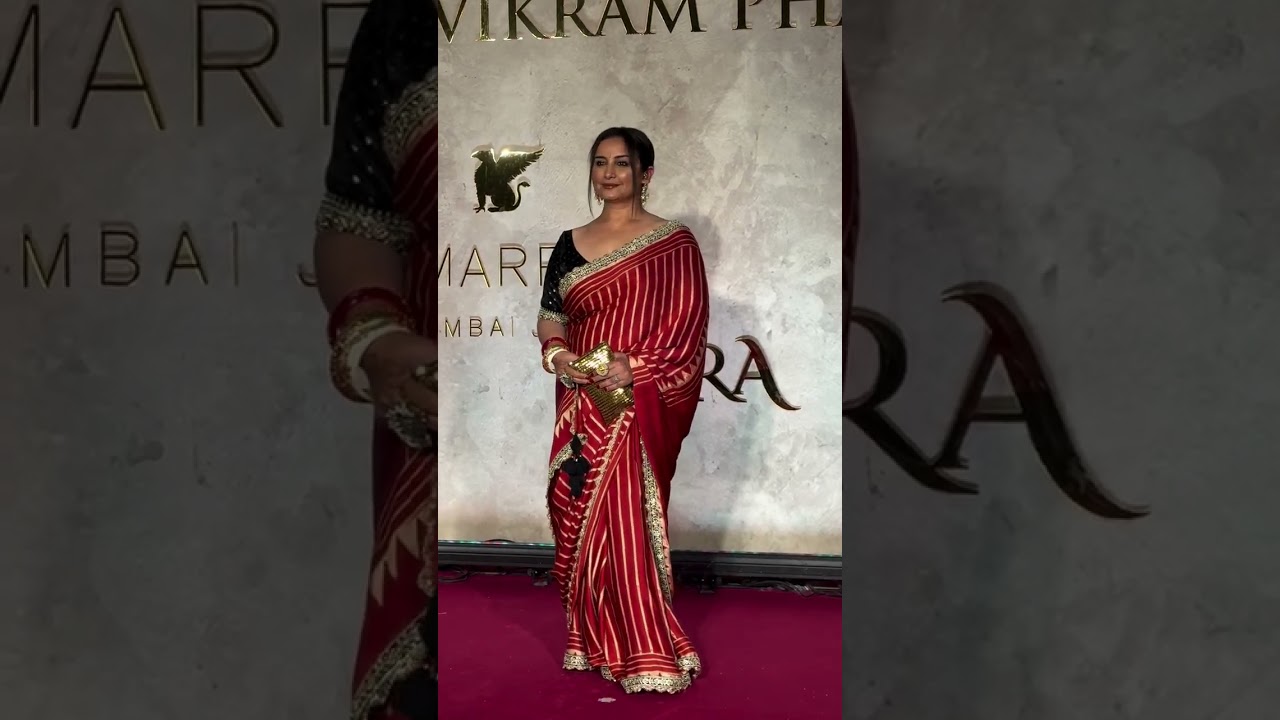 Divya Dutta Celebrates Vikram Phadnis’ 35 Years in Fashion & Cinema 🎉