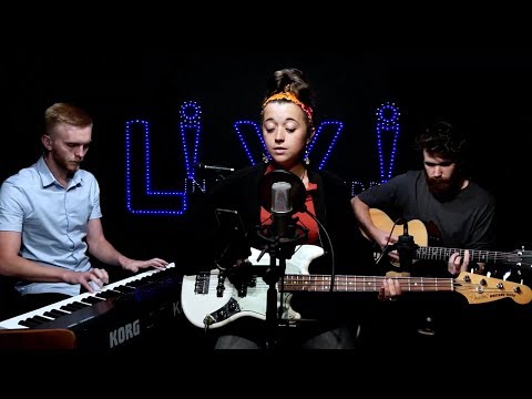 Clacket Lane - Out Of The Dark (Livi In The Middle Cover)