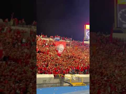 لقطة رائعة من جماهيرالوداد الرياضي تحياتي جماهير إتحاد طنجة روح رياضية ❤️